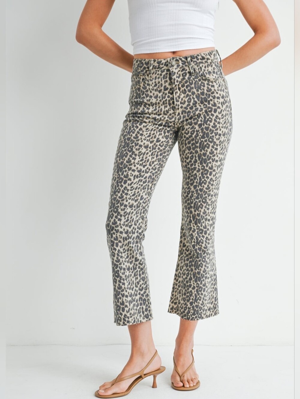 Just Black Cropped Demi Flare Denim Jean Raw Hem Leopard Print Stretch Size 29
